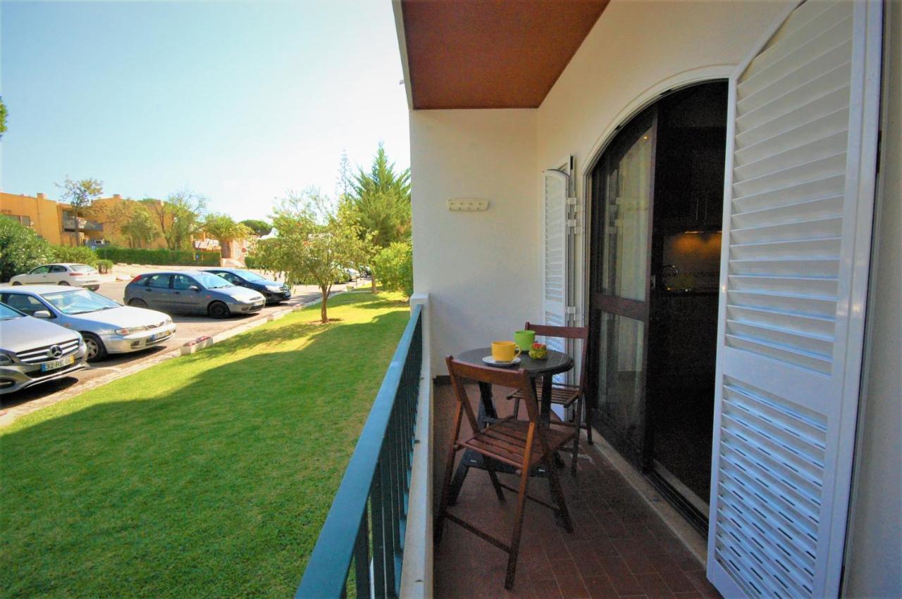 T0 Estudio Leziria - Swimming Pool - By Bedzy Vilamoura Bagian luar foto